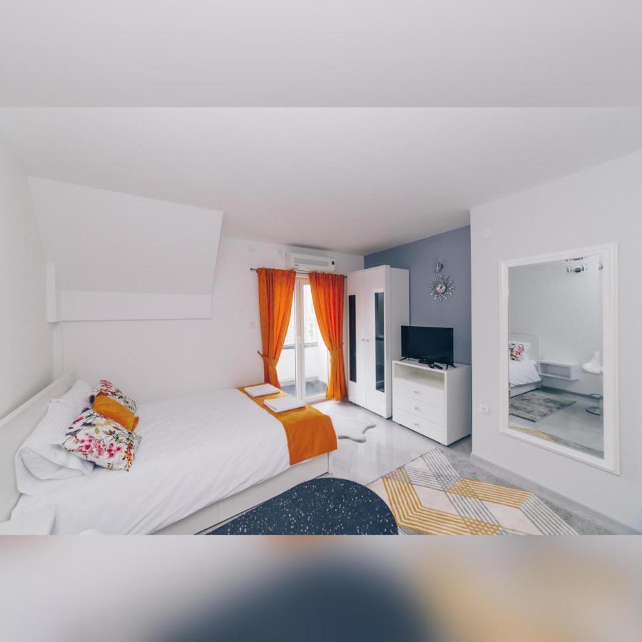 Duga Apartmani Kragujevac Esterno foto