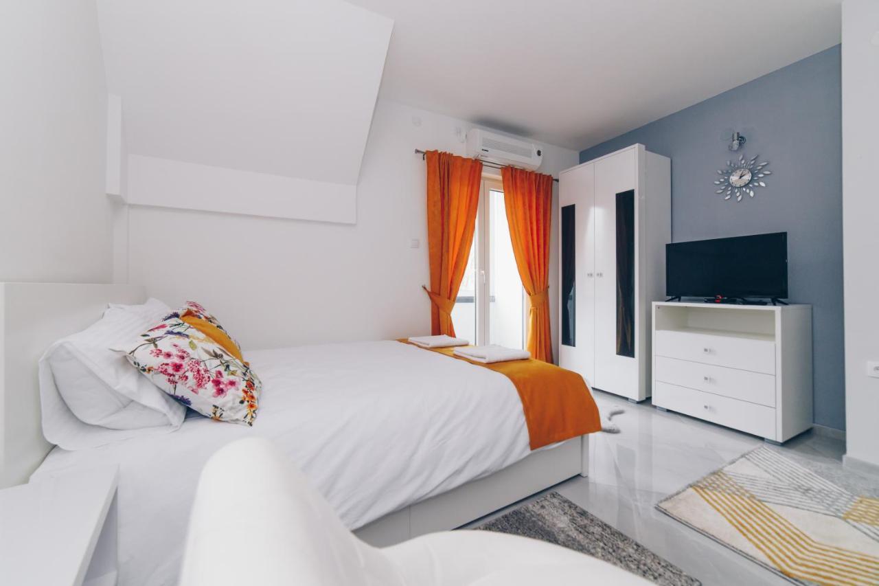 Duga Apartmani Kragujevac Esterno foto
