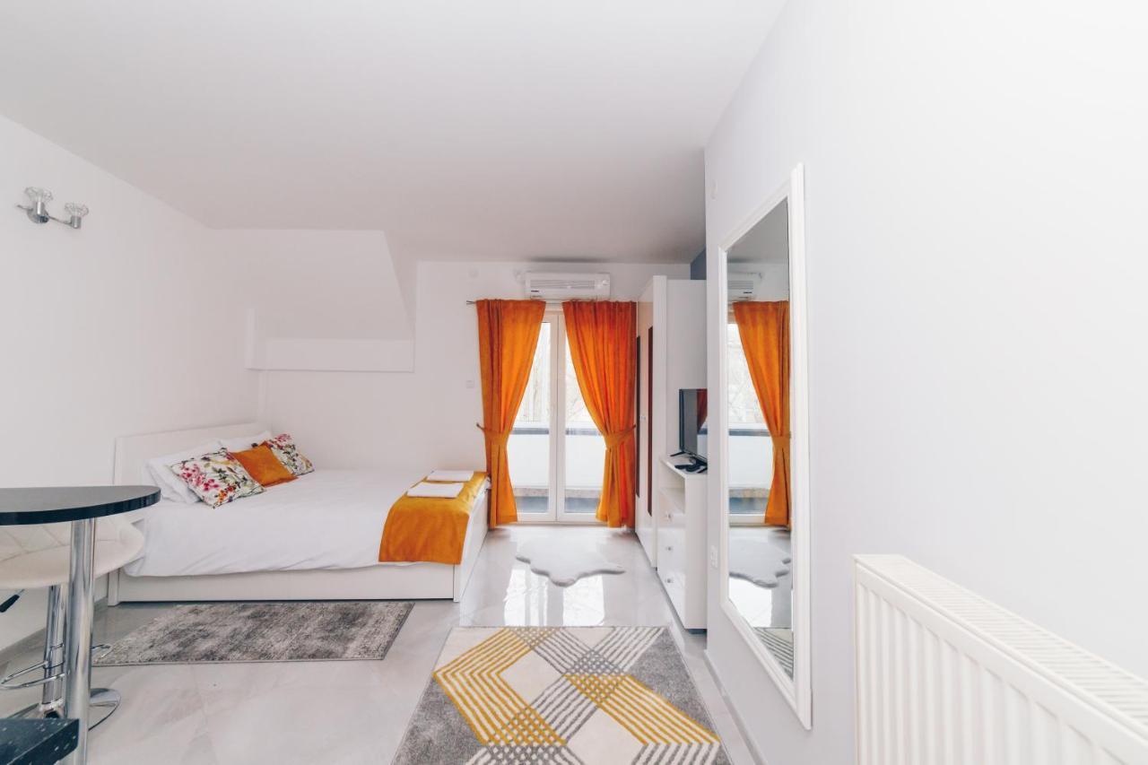 Duga Apartmani Kragujevac Esterno foto