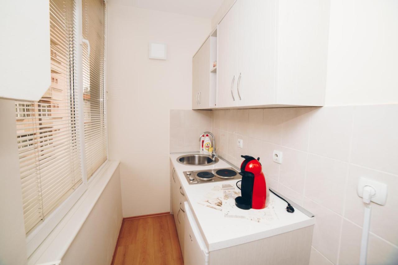 Duga Apartmani Kragujevac Esterno foto
