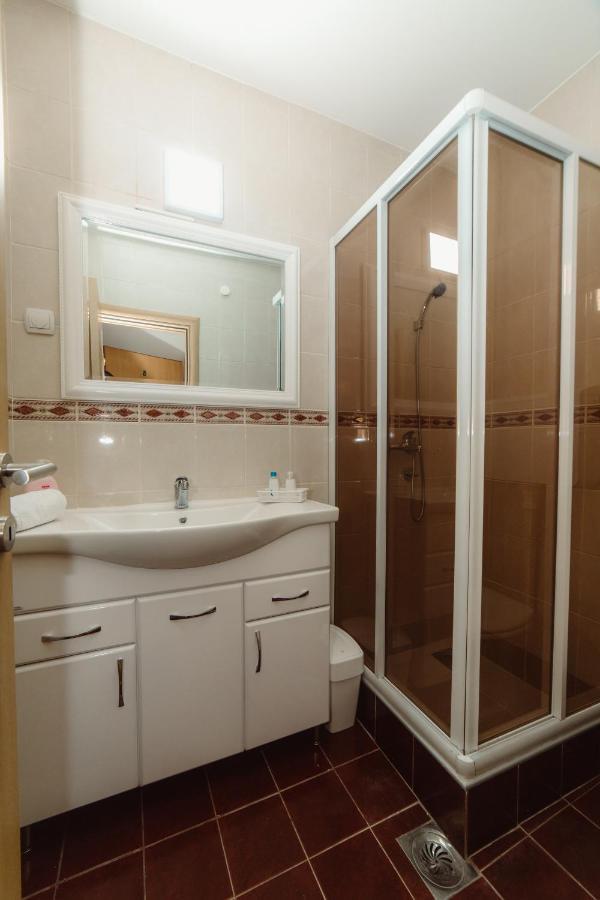 Duga Apartmani Kragujevac Esterno foto