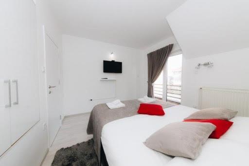Duga Apartmani Kragujevac Esterno foto